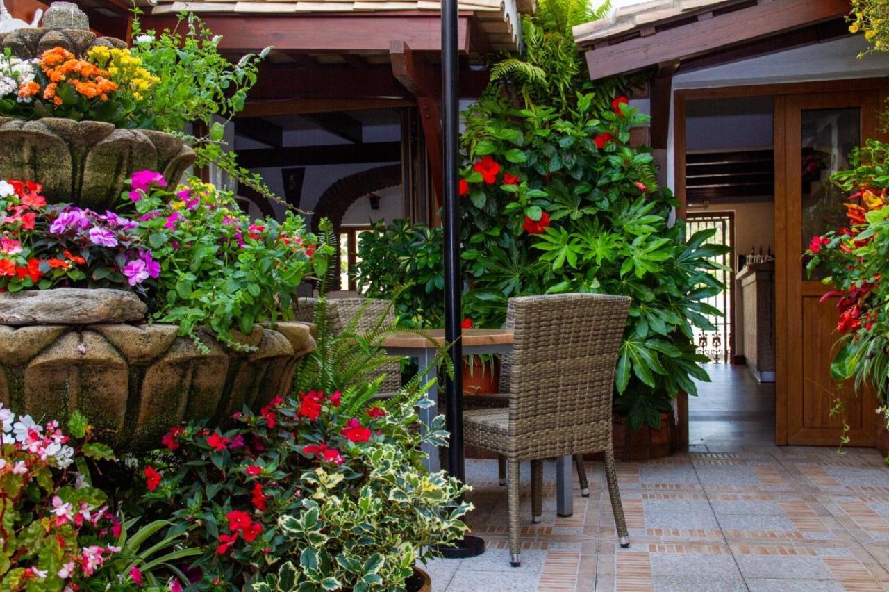 Hotel Almadraba Zahara de los Atunes Bagian luar foto